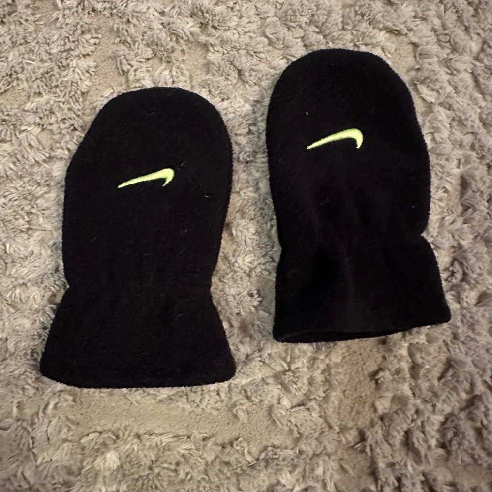 Nike Infant mittens